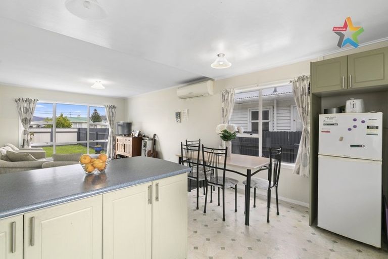 Photo of property in 10 Hunt Street, Wainuiomata, Lower Hutt, 5014