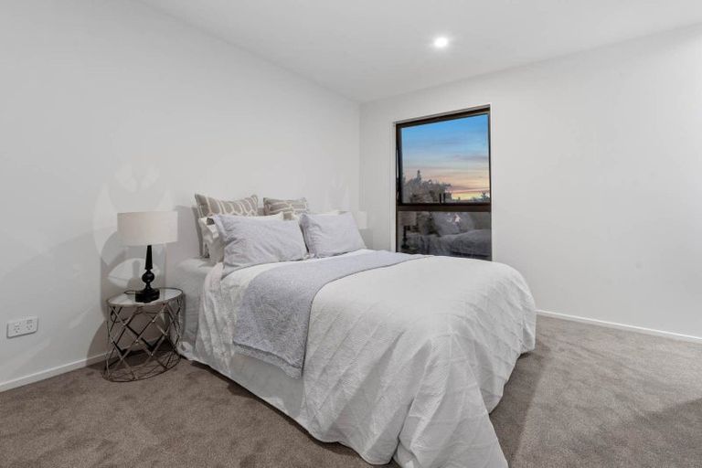 Photo of property in 9f O'donn Avenue, Beach Haven, Auckland, 0626