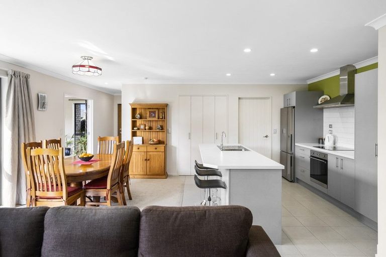 Photo of property in 20 Jasmine Place, Cambridge, 3434