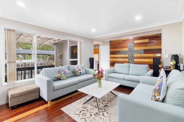 Photo of property in 5 Powrie Street, Glenfield, Auckland, 0629