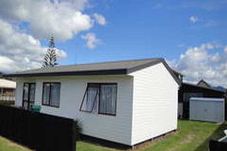 Photo of property in 405a Ocean Road, Whangamata, 3620