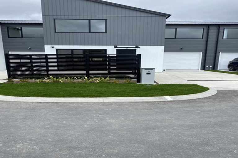 Photo of property in 9 Desert Gold Lane, Wallaceville, Upper Hutt, 5018