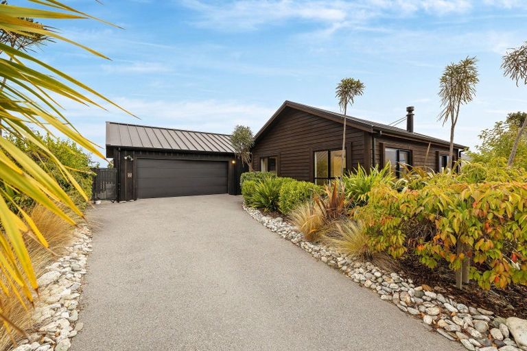 Photo of property in 22 Mckellar Drive, Jacks Point, Queenstown, 9371