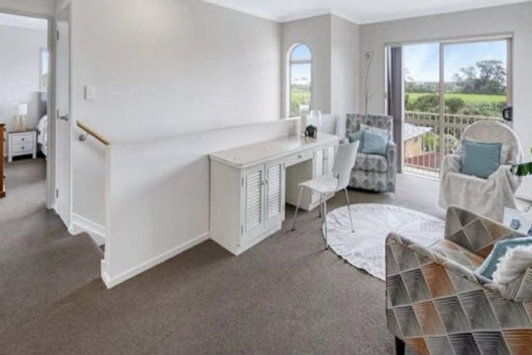 Photo of property in 44a Crossandra Drive, Mangere, Auckland, 2022