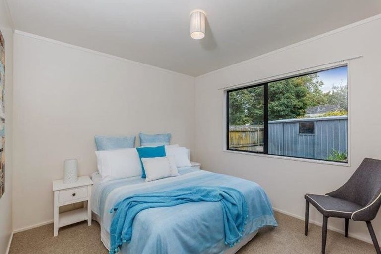Photo of property in 7 Pine Street, New Lynn, Auckland, 0600