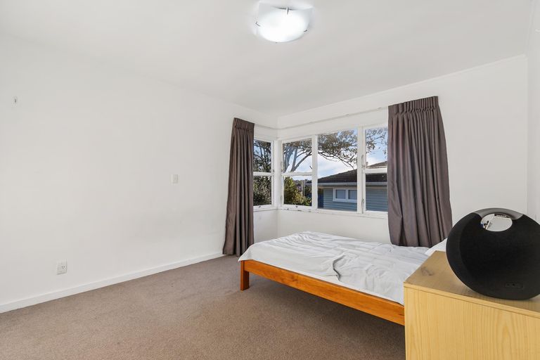 Photo of property in 44b Edgeworth Road, Glenfield, Auckland, 0629