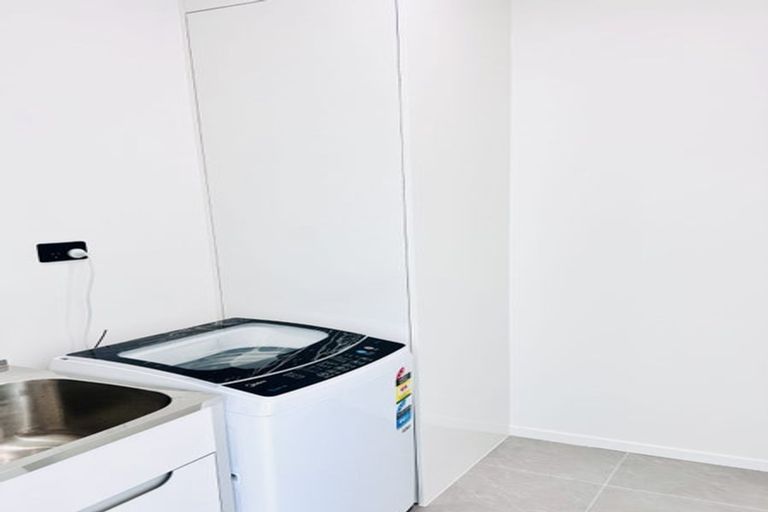 Photo of property in 15 Aituaa Road, Pukekohe, 2120