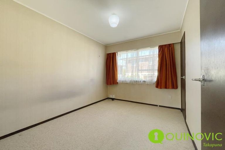 Photo of property in 21 Faith Bullock Place, New Lynn, Auckland, 0600