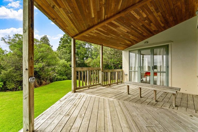 Photo of property in 224 Whitehills Road, Waitoki, Silverdale, 0994