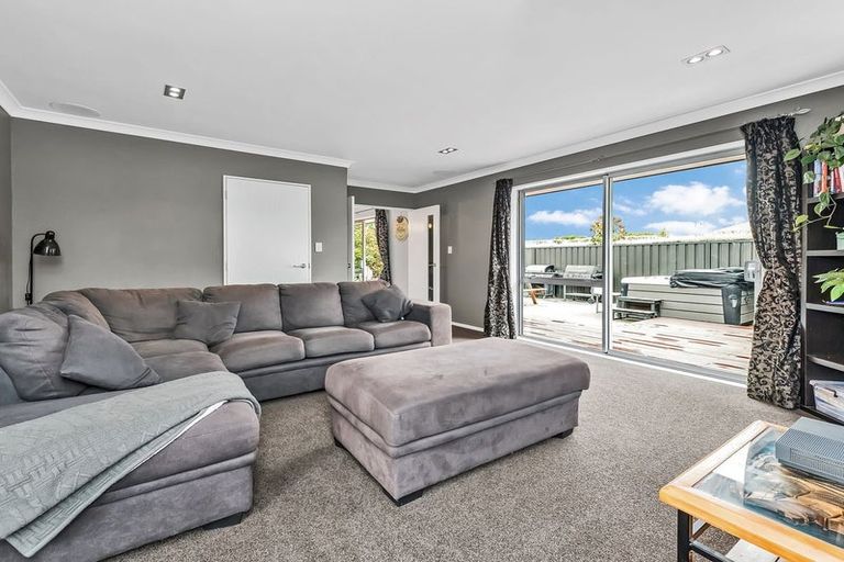 Photo of property in 10b Jozecom Place, Rolleston, 7614