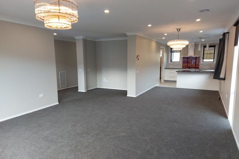 Photo of property in 14 Hattersley Grove, Churton Park, Wellington, 6037