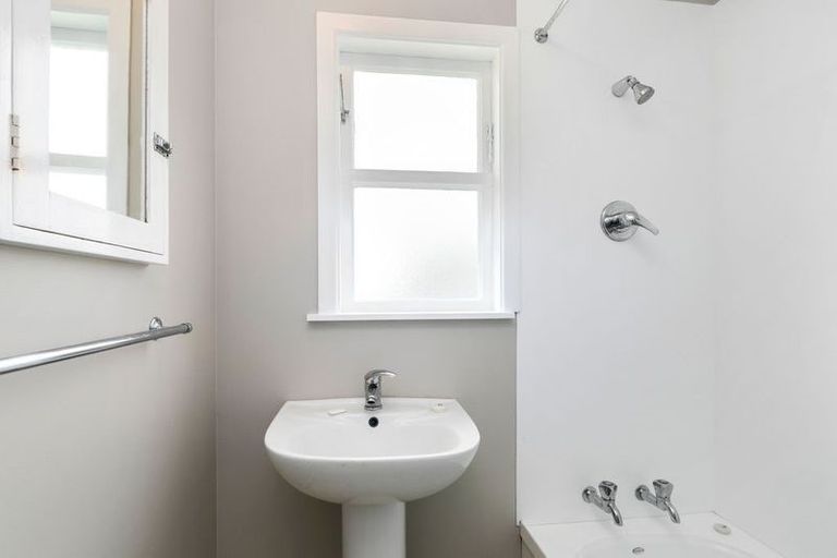Photo of property in 4 Parkway, Wainuiomata, Lower Hutt, 5014