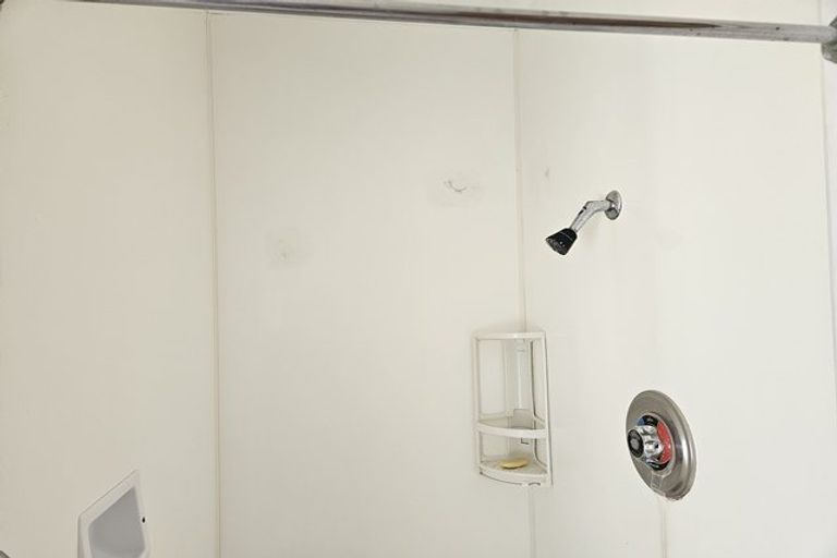 Photo of property in 1/170 Ruahine Street, Roslyn, Palmerston North, 4414