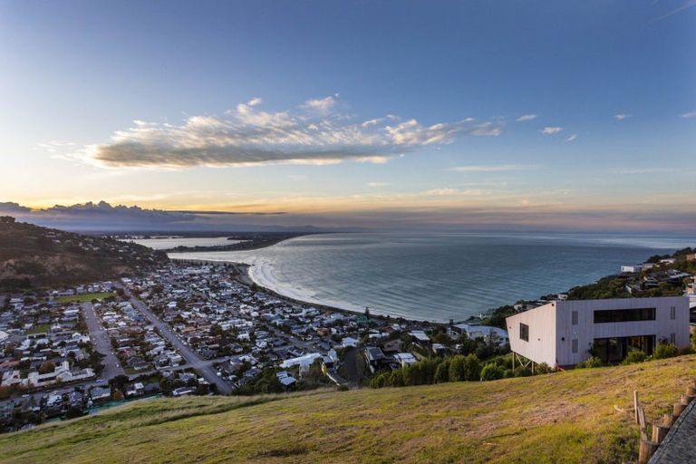 Photo of property in 24 Highview Lane, Scarborough, Christchurch, 8081