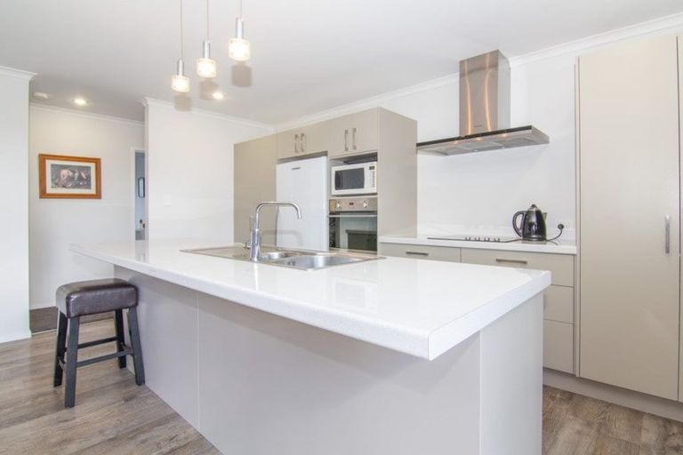 Photo of property in 65c Manuka Grove, Helensville, 0875