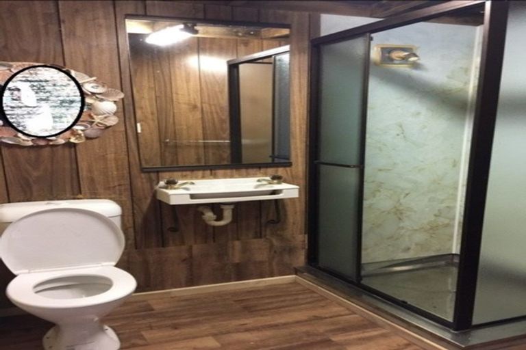 Photo of property in 6 Longwood Place, Forrest Hill, Auckland, 0620