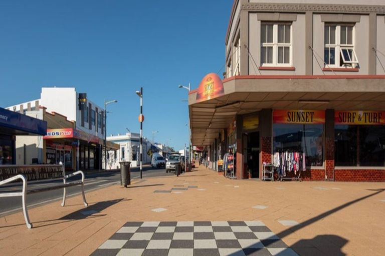 Photo of property in 14 Paapaka Way, Waiuku, 2123