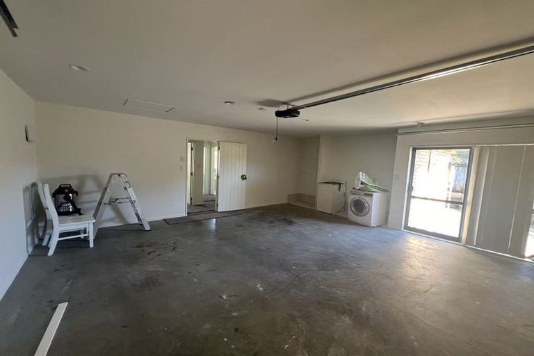 Photo of property in 2 Deerfield Place, Flat Bush, Auckland, 2019