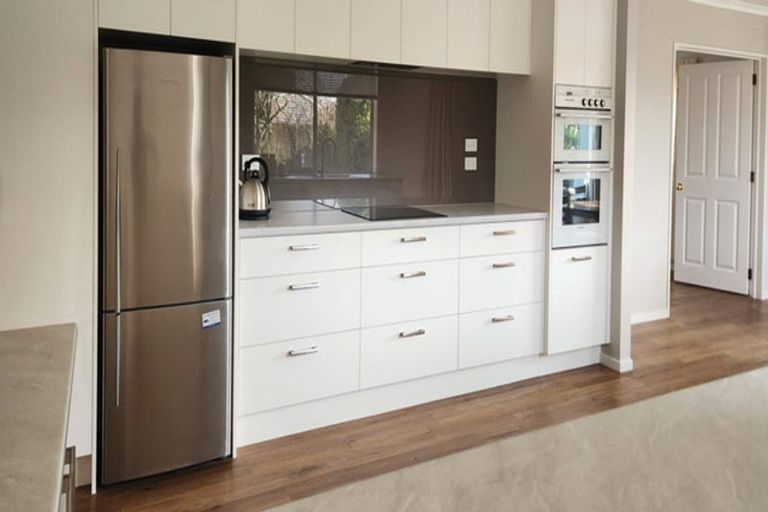 Photo of property in 33 Melford Close, Rangiora, 7400