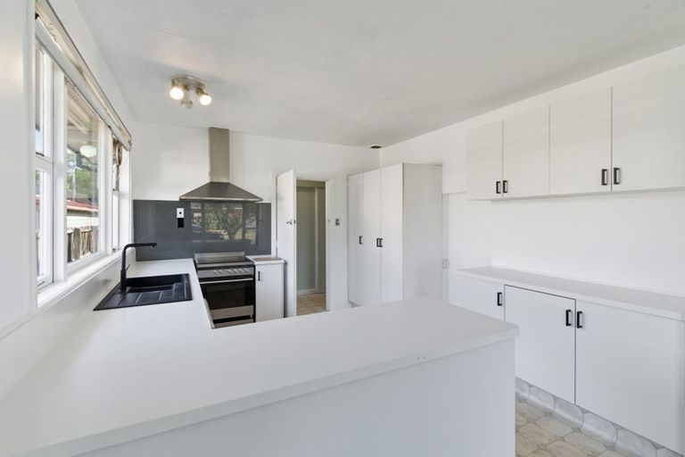 Photo of property in 15 Arlington Street, Burnside, Christchurch, 8053