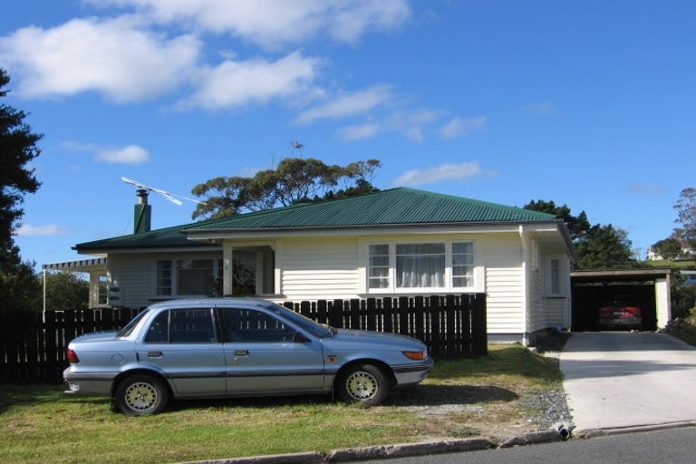 Photo of property in 11 Johnston Road, Kawakawa, 0210