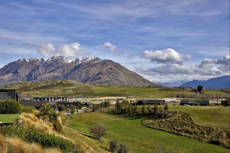 Photo of property in 3 Wanderer Lane, Jacks Point, Queenstown, 9371