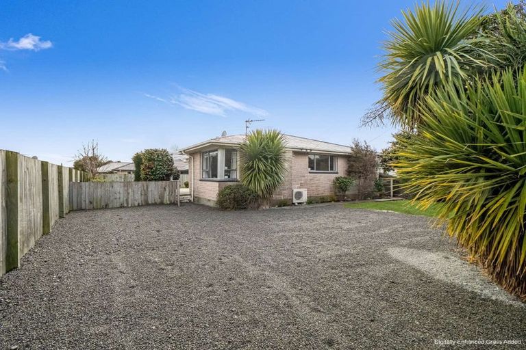 Photo of property in 402 Yaldhurst Road, Russley, Christchurch, 8042