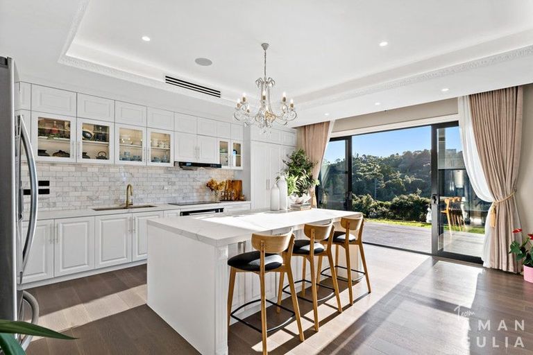 Photo of property in 83 Griggs Road, East Tamaki Heights, Auckland, 2016