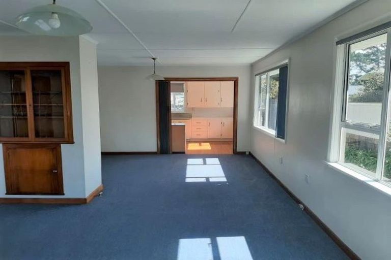 Photo of property in 98 Mangorei Road, Strandon, New Plymouth, 4312