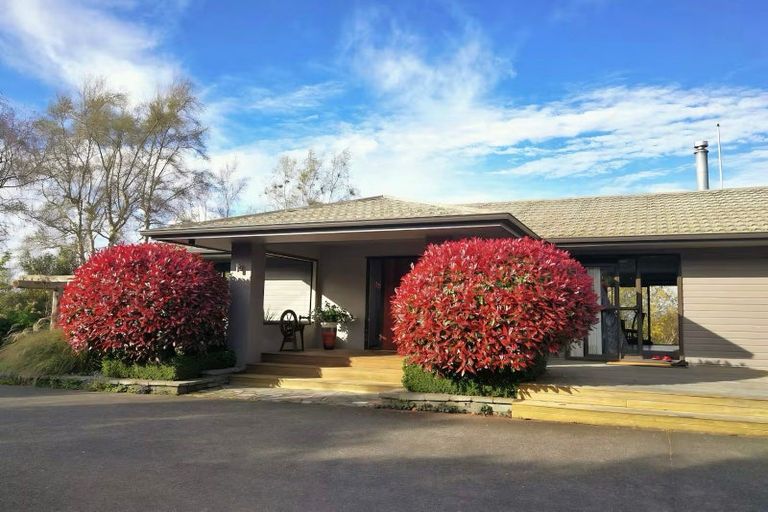 Photo of property in 14 Glen Mohr, Acacia Bay, Taupo, 3385