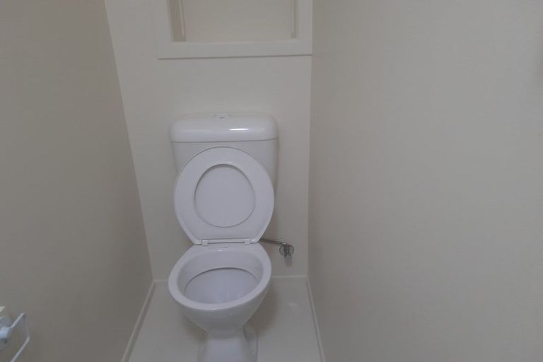 Photo of property in 2 Gorrie Road, Regent, Whangarei, 0112