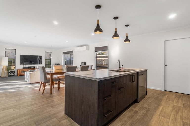 Photo of property in 8 Jourdain Place, Kihikihi, Te Awamutu, 3800