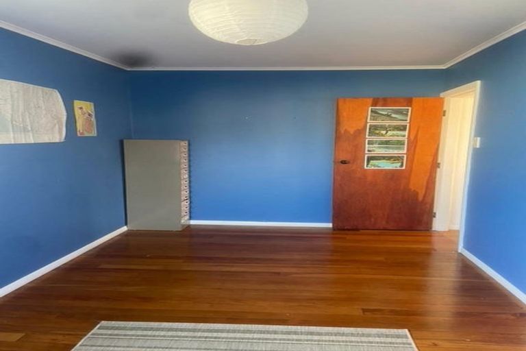 Photo of property in 19a Kekerenga Street, Strathmore Park, Wellington, 6022