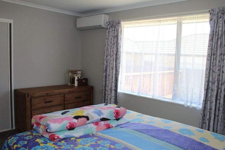 Photo of property in 14 Northridge Terrace, Massey, Auckland, 0614