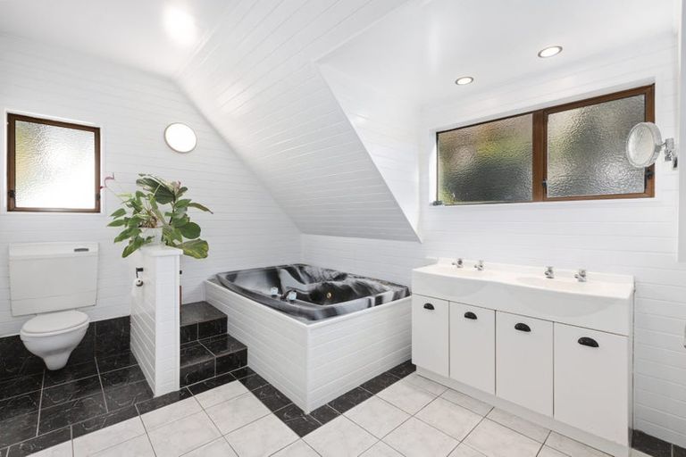 Photo of property in 8 Ration Lane, Whitby, Porirua, 5024