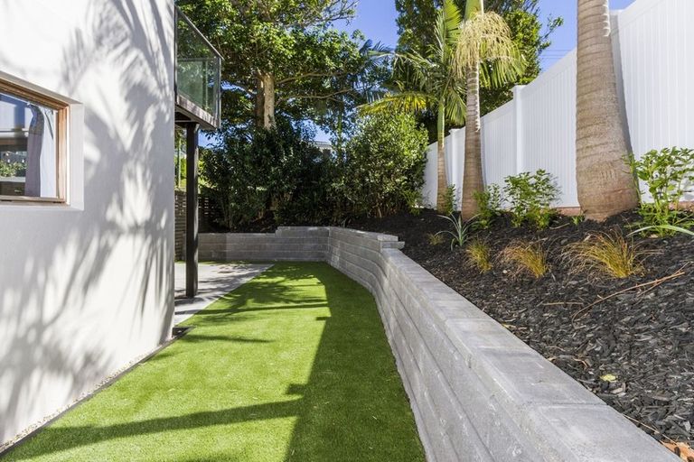 Photo of property in 23 Beach Road, Castor Bay, Auckland, 0620