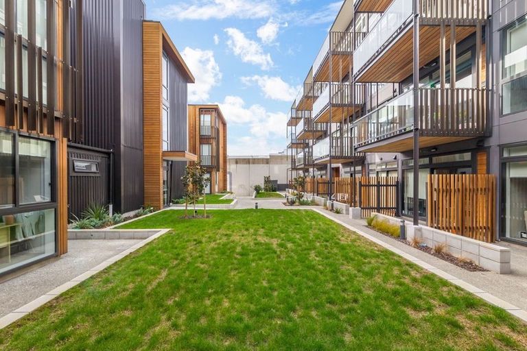 Photo of property in Vedado Apartments, 407/41u Hopper Street, Mount Cook, Wellington, 6011