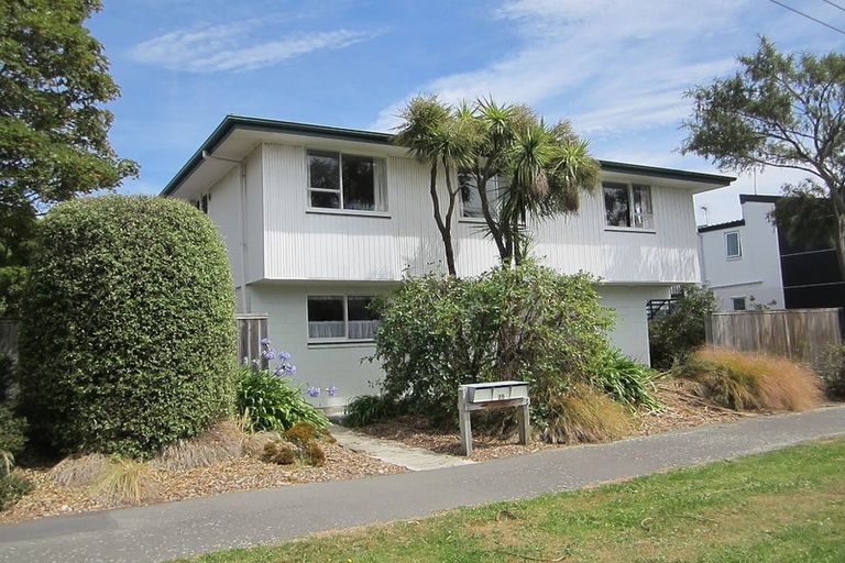 Photo of property in 2/25 Brockworth Place, Riccarton, Christchurch, 8011