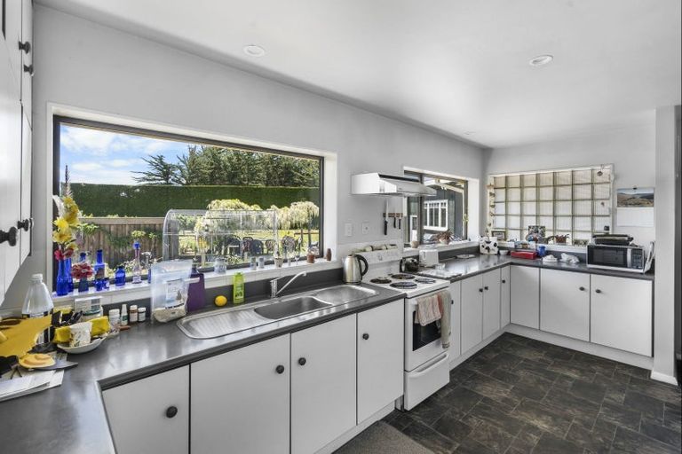 Photo of property in 49 Ashworths Road, Amberley, 7481