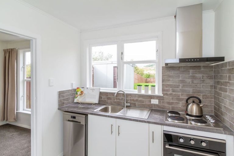 Photo of property in 29 Roberts Street, Tawa, Wellington, 5028