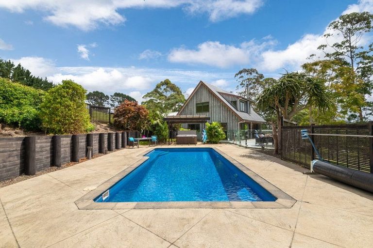 Photo of property in 585 Inland Road, Helensville, 0875