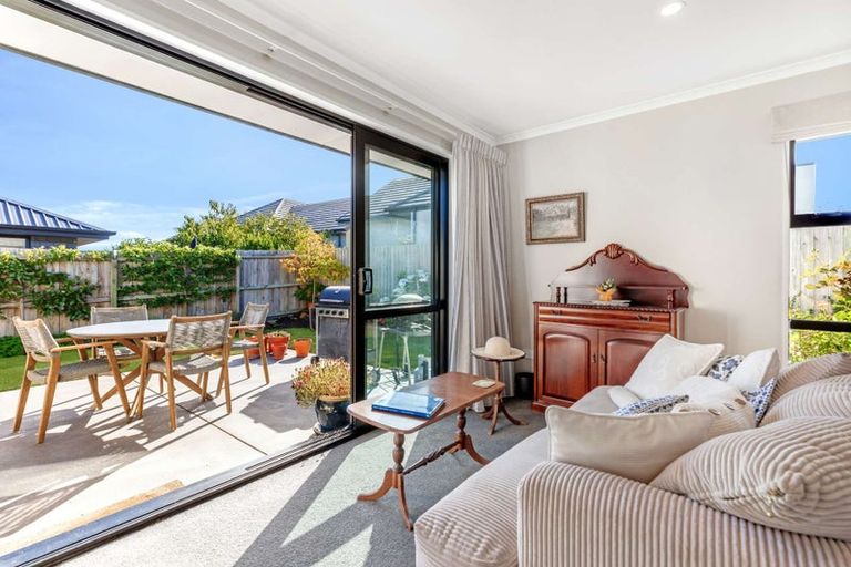 Photo of property in 27 Katrine Drive, Marshland, Christchurch, 8083