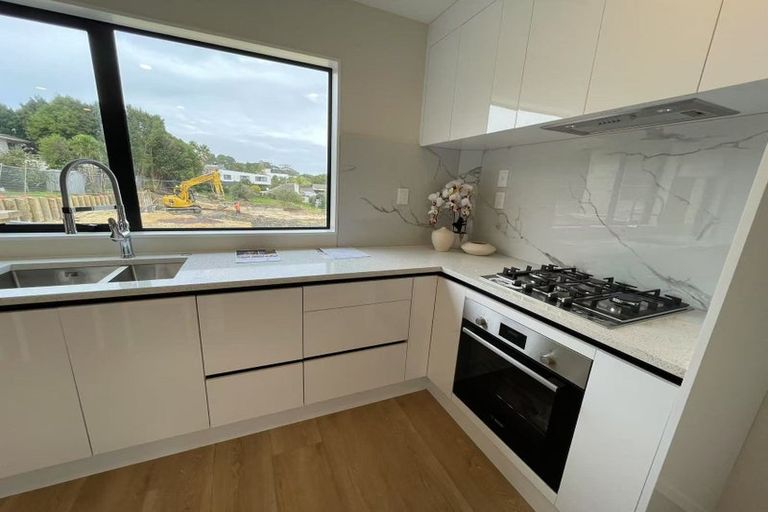 Photo of property in 6/20 William Souter Street, Forrest Hill, Auckland, 0620