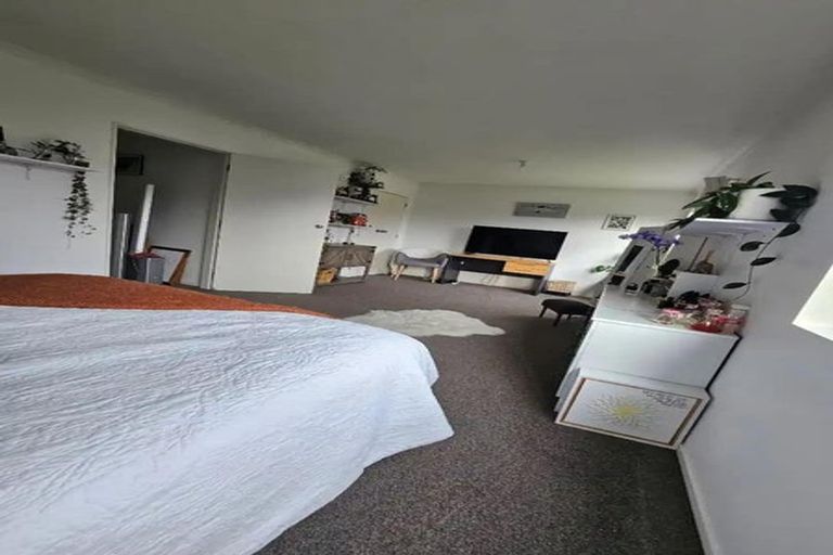 Photo of property in 16 Malcolm Street, Martinborough, 5711