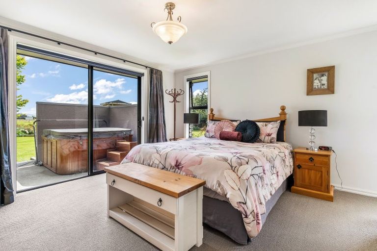 Photo of property in 65 Racecourse Road, Winton, 9782