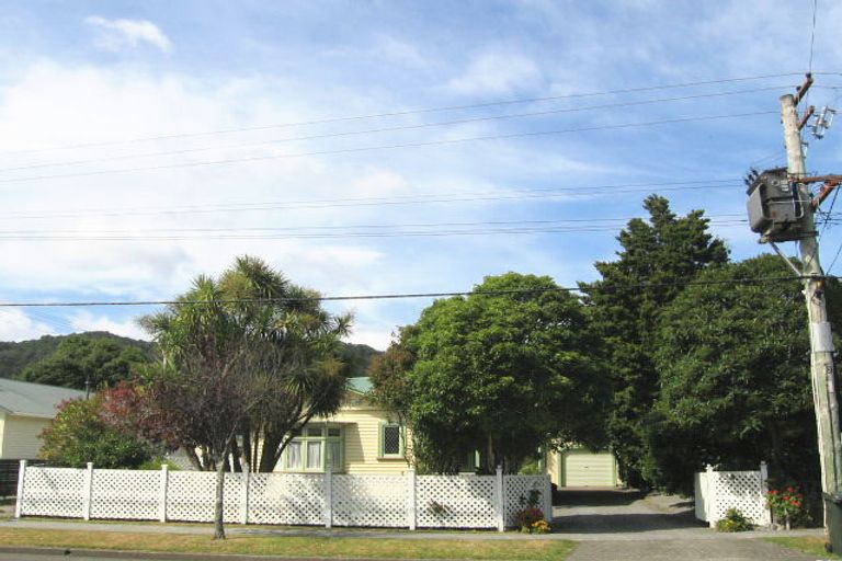 Photo of property in 53 Miro Street, Trentham, Upper Hutt, 5018