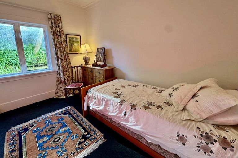 Photo of property in 45 The Crescent, Roseneath, Wellington, 6011