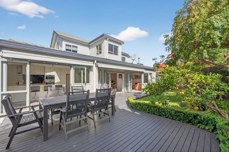 Photo of property in 1/6 Fenwick Avenue, Milford, Auckland, 0620