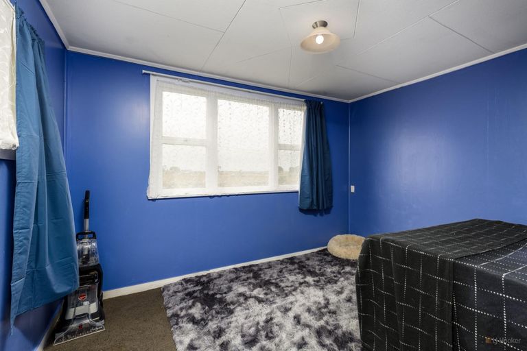 Photo of property in 12 James Street, Waimate, 7980