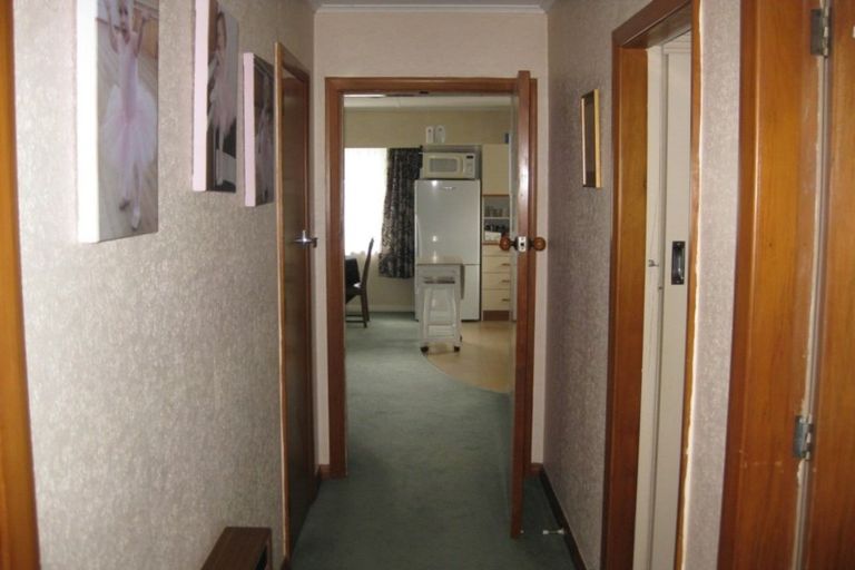 Photo of property in 5 James Street, Dannevirke, 4930